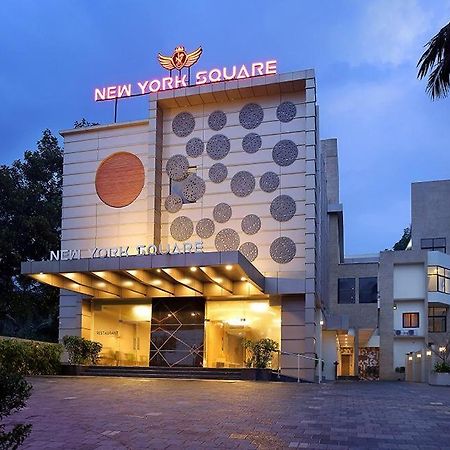 Hotel New York Square Коттаям Екстер'єр фото